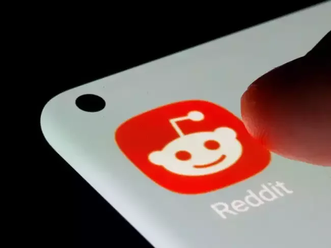 Reddit Receives FTC Inquiry on AI-Related Deals Ahead of IPO