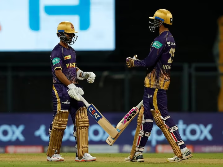 RCB vs KKR: KKR at 18/0 in 1 over | Target 183