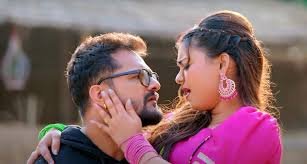 Khesari Lal Yadav’s ‘Tikuliya Jaan Marta’ Sets the Internet on Fire – Trending Everywhere!