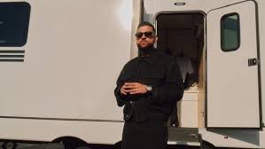 Karan Aujla performing live at the IPL 2025 opening ceremony at Eden Gardens, Kolkata.