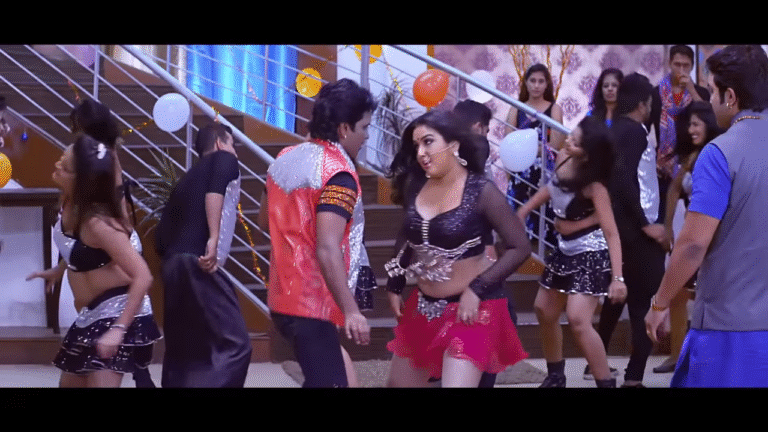 Bhojpuri Song: Amrapali Dubey’s New Item Song "Bada Chunchunata" Is Creating a Storm!