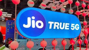 Best Jio Recharge Plans with Free OTT & Extra Data: Binge-Watch Without Burning Cash