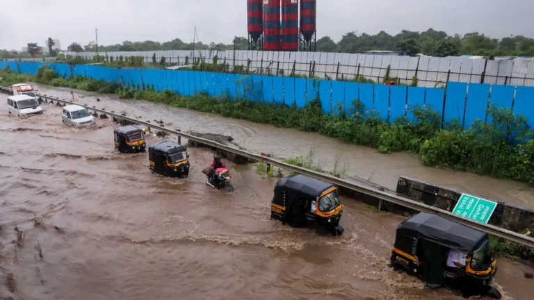 Mumbai Rains: Red Alert Issued, Waterlogging Brings City to a Halt, Schools and Trains Shut