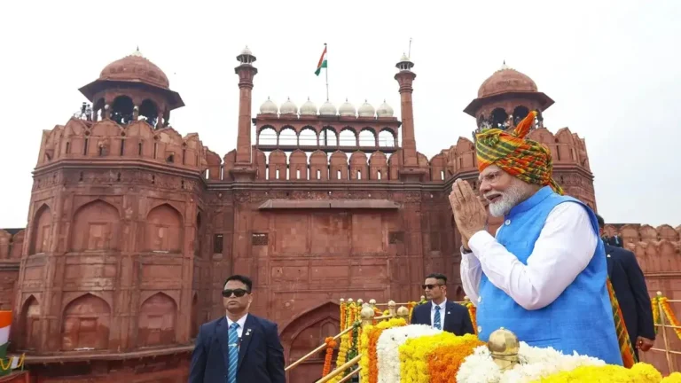 How to Get Tickets for Independence Day 2025 at Red Fort – Online & Offline Booking Guide
