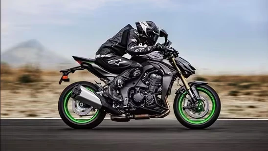 2026 Kawasaki Z1100 Launched in India: Bigger, Sharper & A Direct Rival to Honda CB1000 Hornet SP