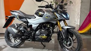 New Hero Xtreme 160R 4V Combat Edition Debuts With Cruise Control and Ride Modes