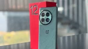 OnePlus 12 Gets Massive New Year Discount, Now Under ₹50,000: Is It Still Worth Buying in 2025?