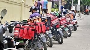 Zomato, Swiggy Raise Delivery Incentives as Gig Workers Call New Year’s Eve Strike